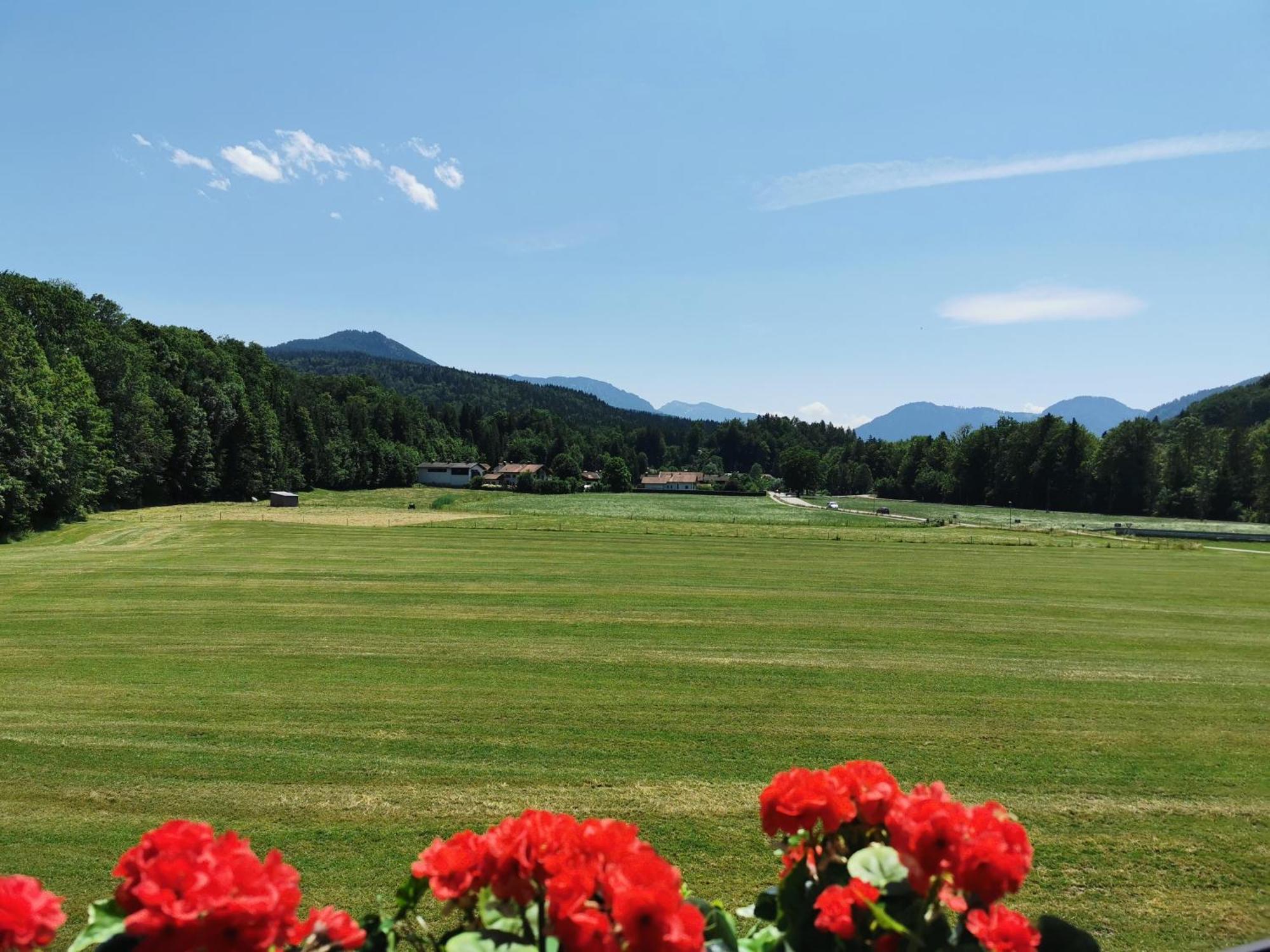 Ferienwohnungen Am Alpenrand Siegsdorf Luaran gambar